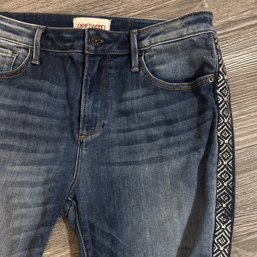 Driftwood Jackie Women’s  Jeans with Embroidered Trim Size 30